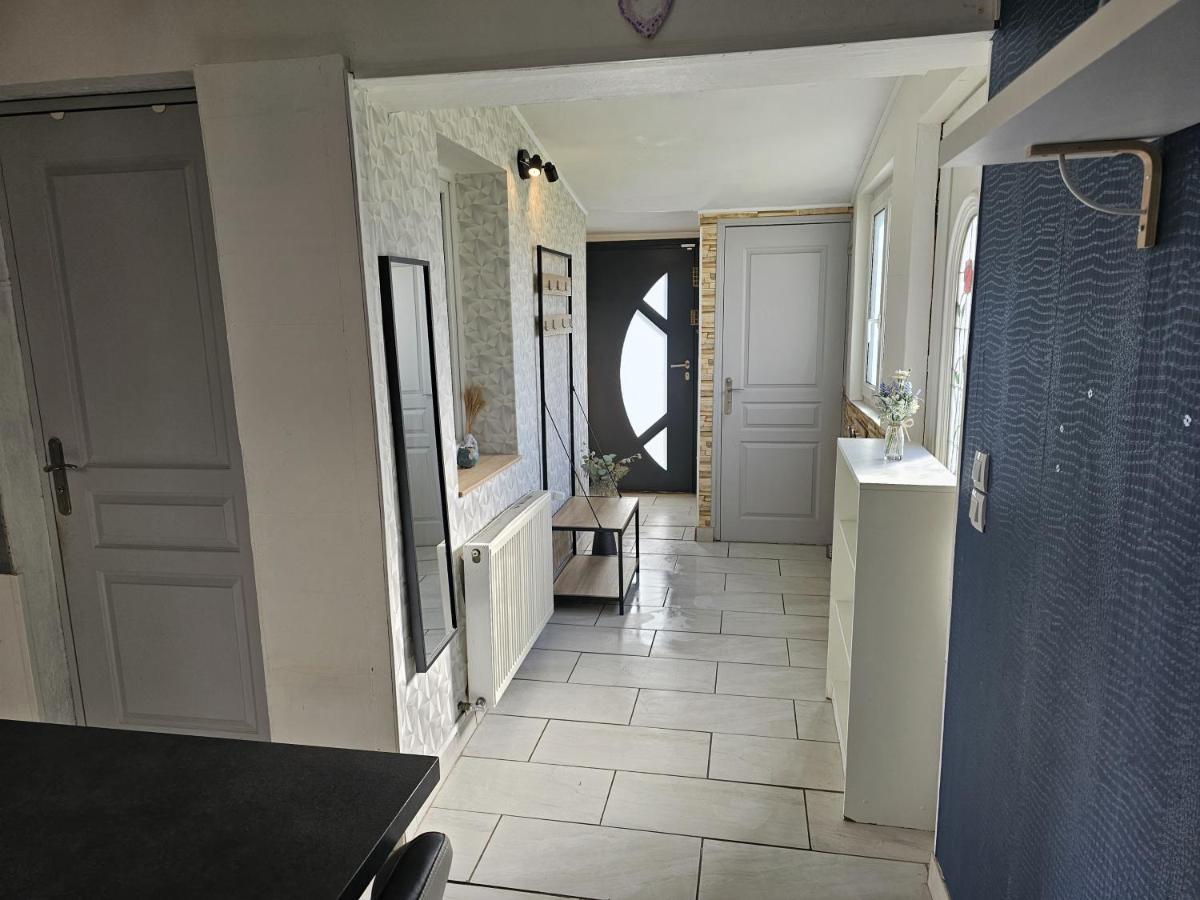 Maison Familiale, 3 Chambres, Jardin Et Parking Prive Montigny-en-Gohelle Экстерьер фото
